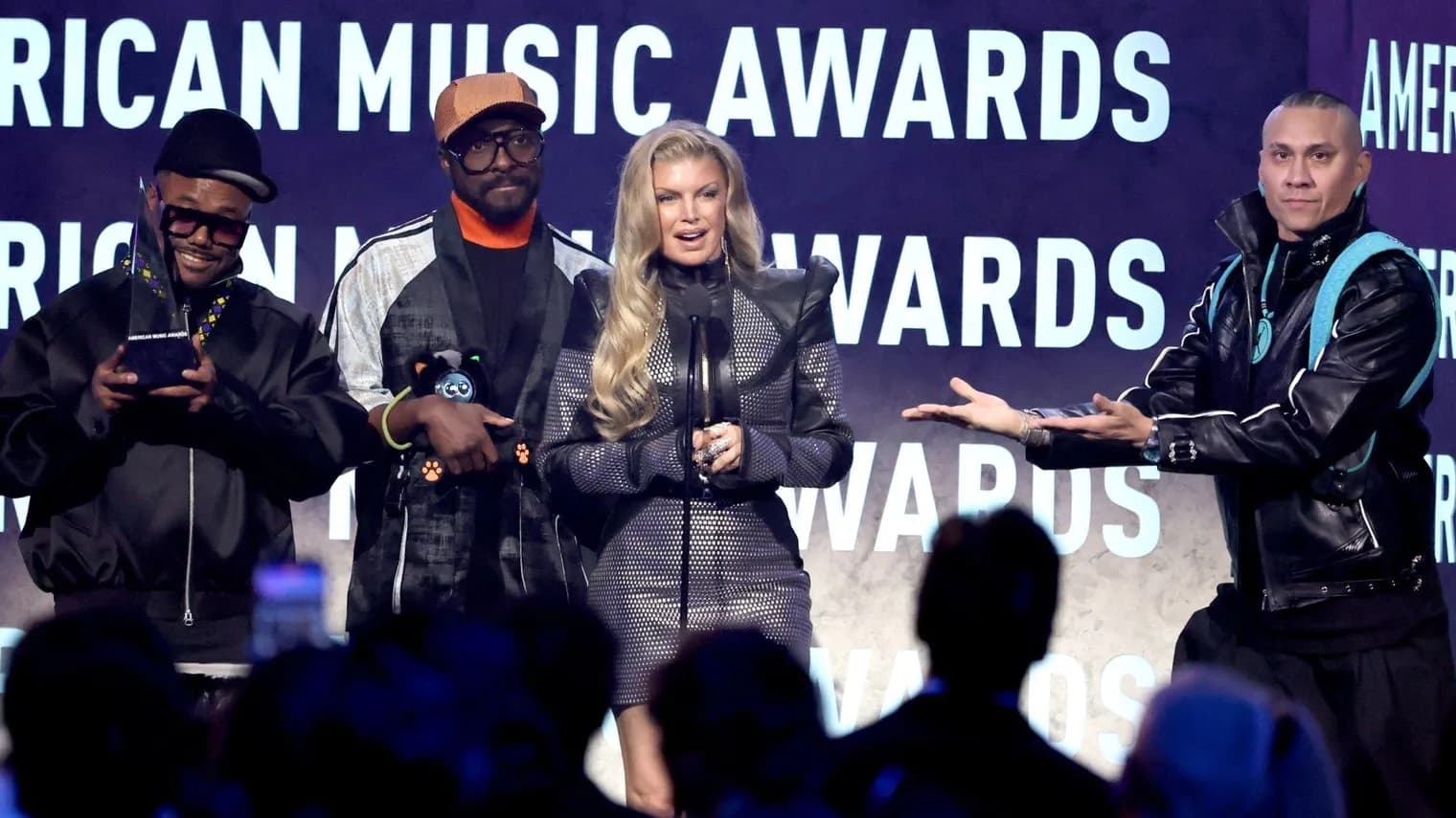 Black Eyed Peas se juntan con Fergie en los American Music Awards