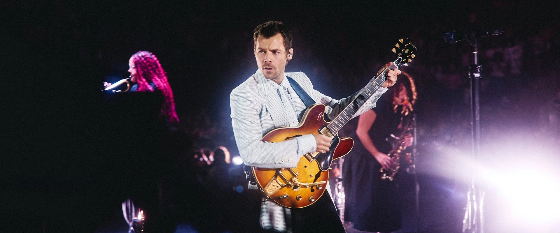 Harry Styles prepara un documental sobre su gira dirigido por John Wilson